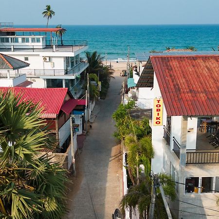 Hotel Tobiko تريكونامالاي المظهر الخارجي الصورة