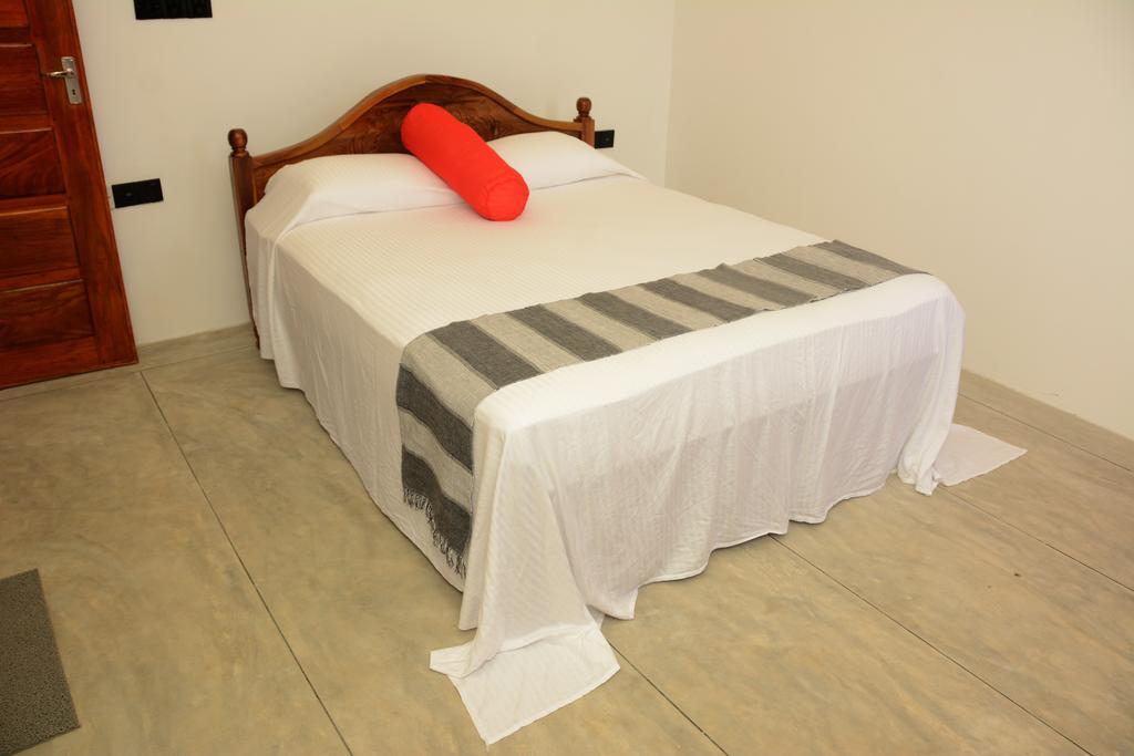 Hotel Tobiko تريكونامالاي المظهر الخارجي الصورة