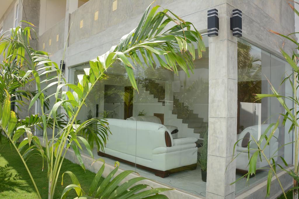 Hotel Tobiko تريكونامالاي المظهر الخارجي الصورة