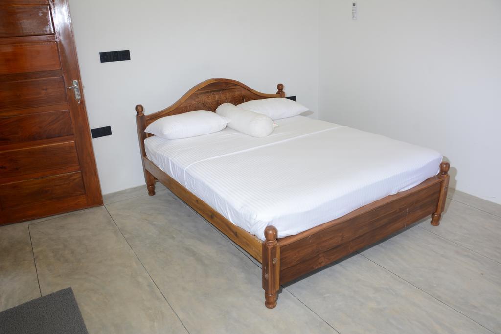 Hotel Tobiko تريكونامالاي المظهر الخارجي الصورة